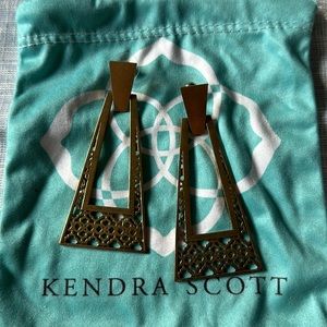 VINTAGE GOLD KENDRA SCOTT EARRINGS
